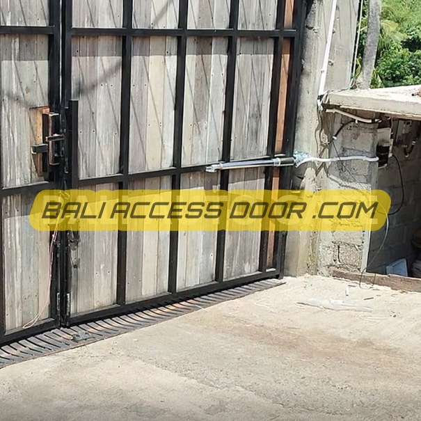 Pintu Gerbang Online di Bali